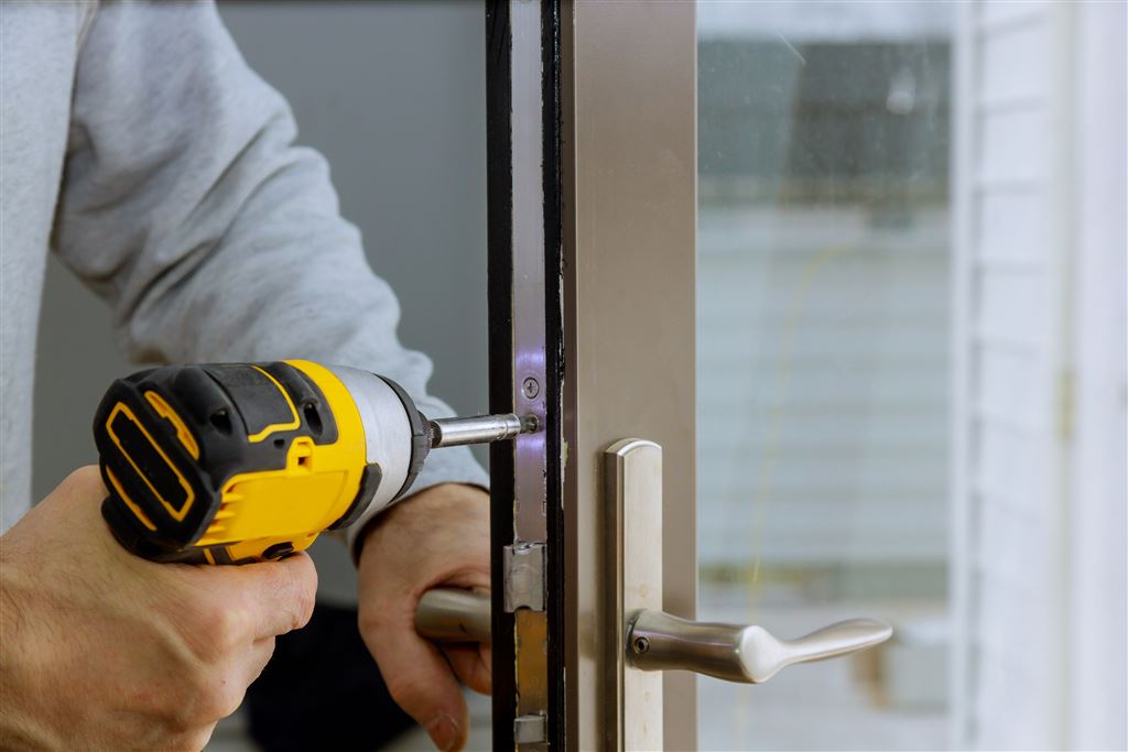Lock Repairs and Replacement
